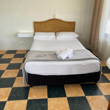גולד קוסט Queenslander Motel מראה חיצוני תמונה