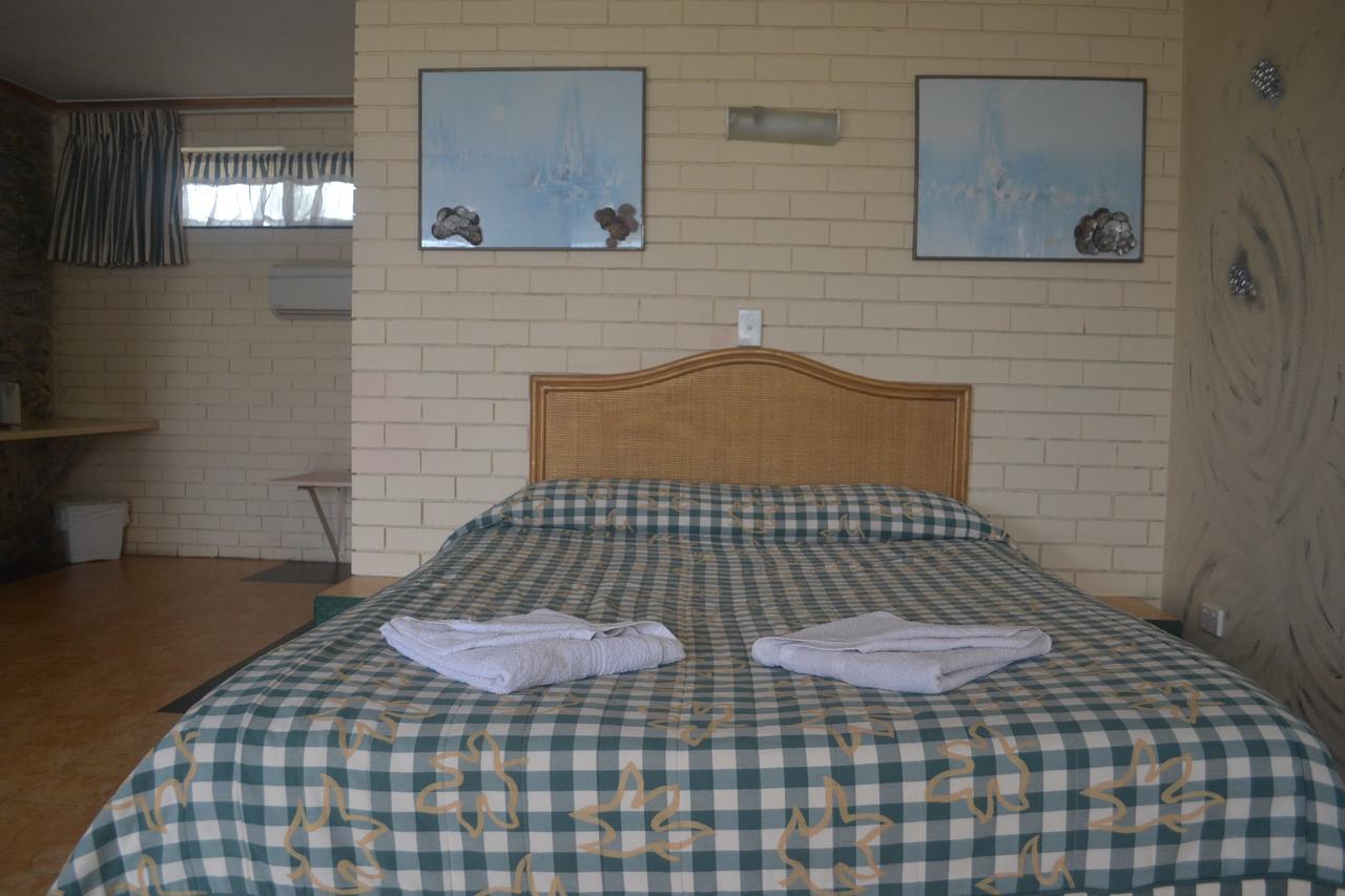 גולד קוסט Queenslander Motel מראה חיצוני תמונה