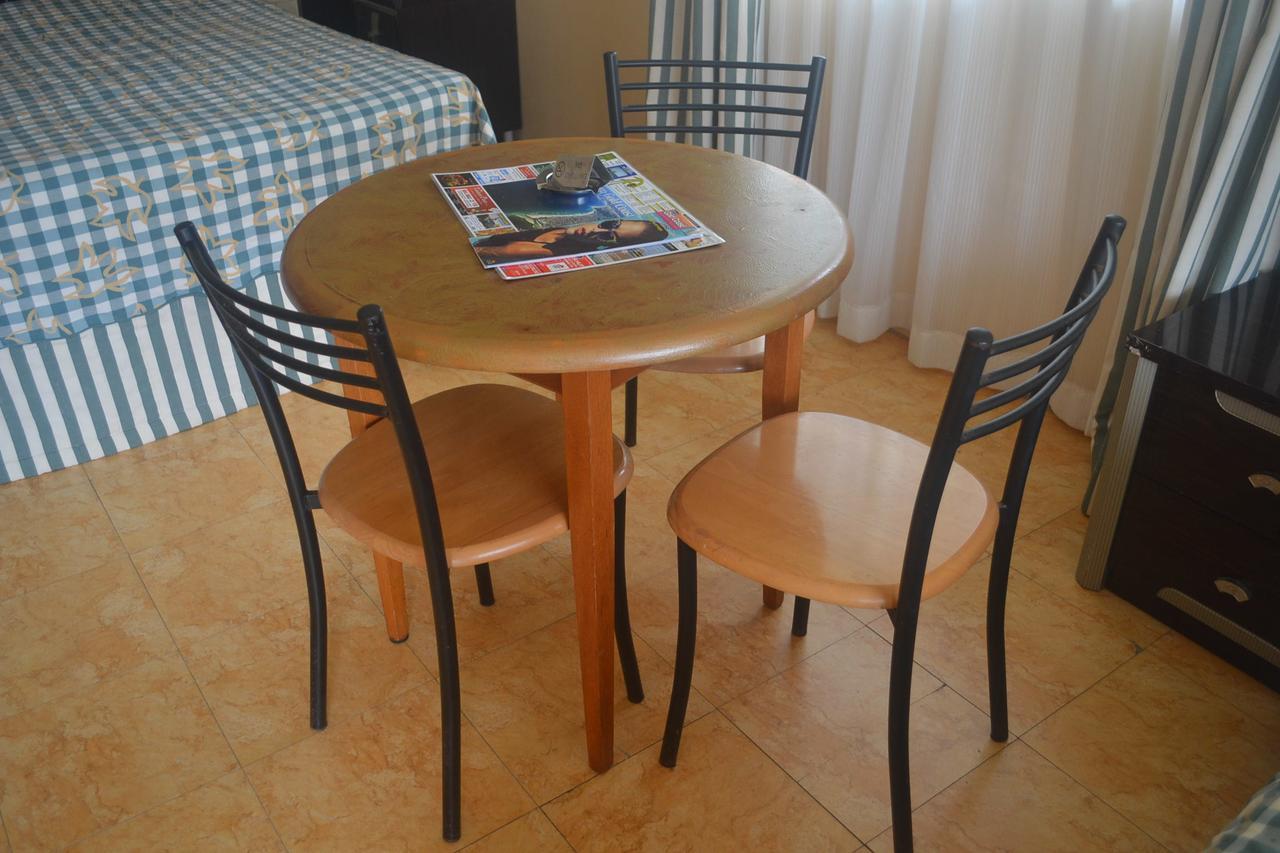 גולד קוסט Queenslander Motel מראה חיצוני תמונה