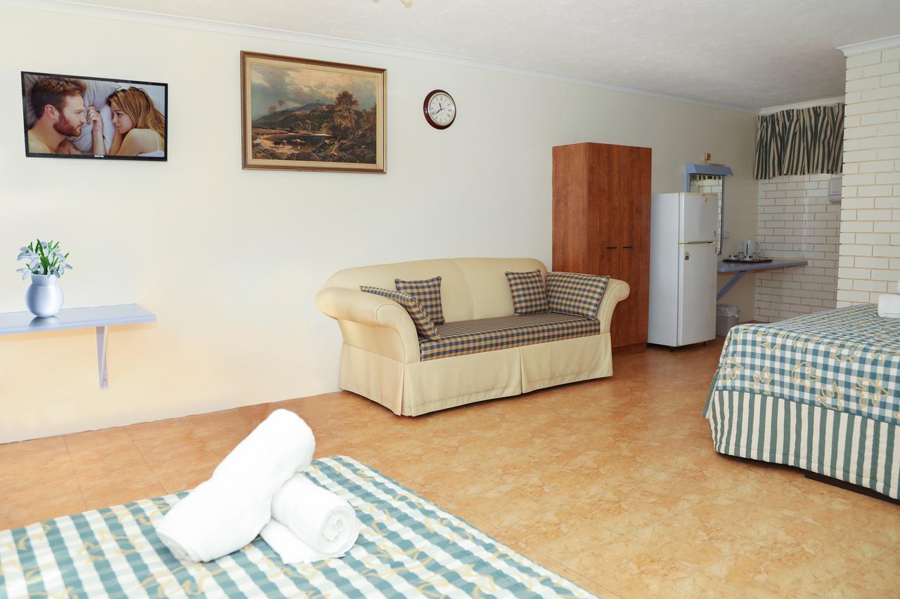 גולד קוסט Queenslander Motel מראה חיצוני תמונה