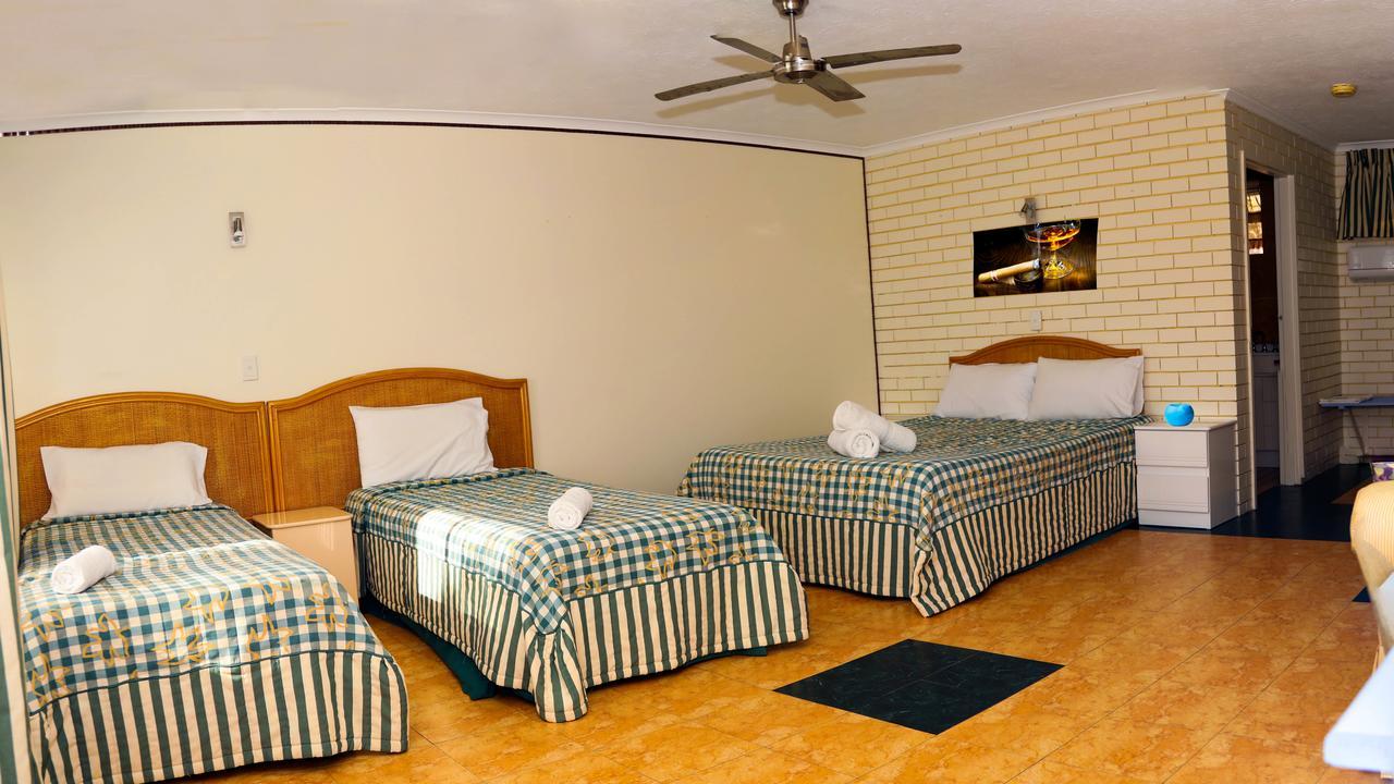גולד קוסט Queenslander Motel מראה חיצוני תמונה