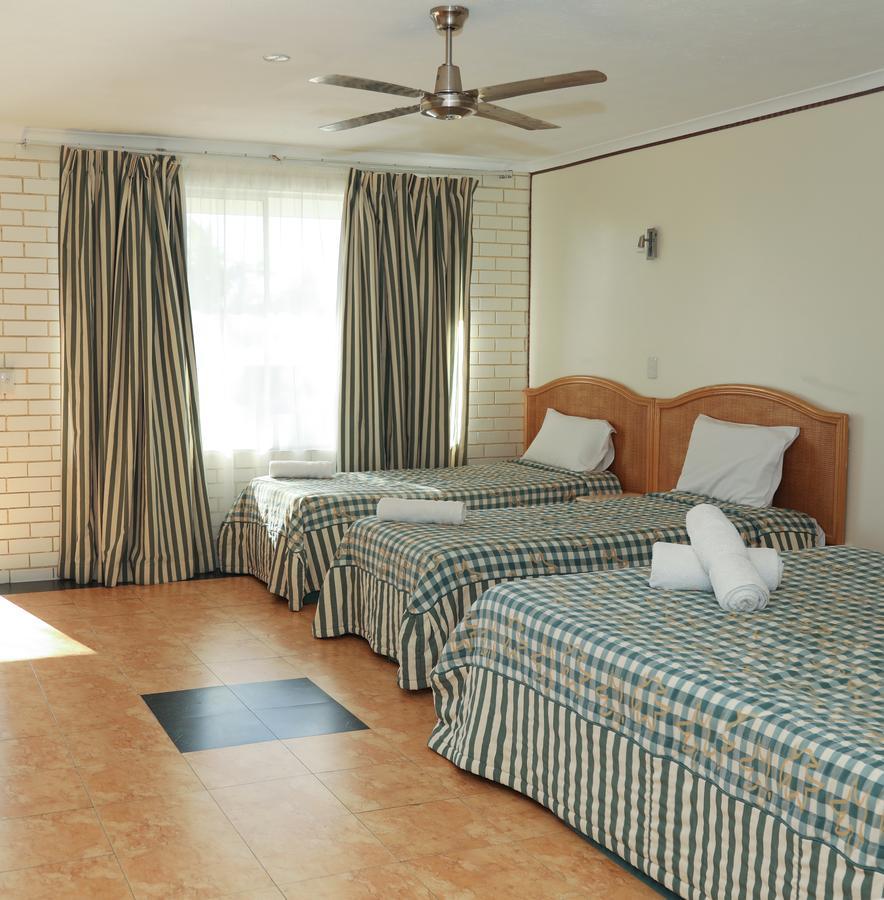 גולד קוסט Queenslander Motel מראה חיצוני תמונה