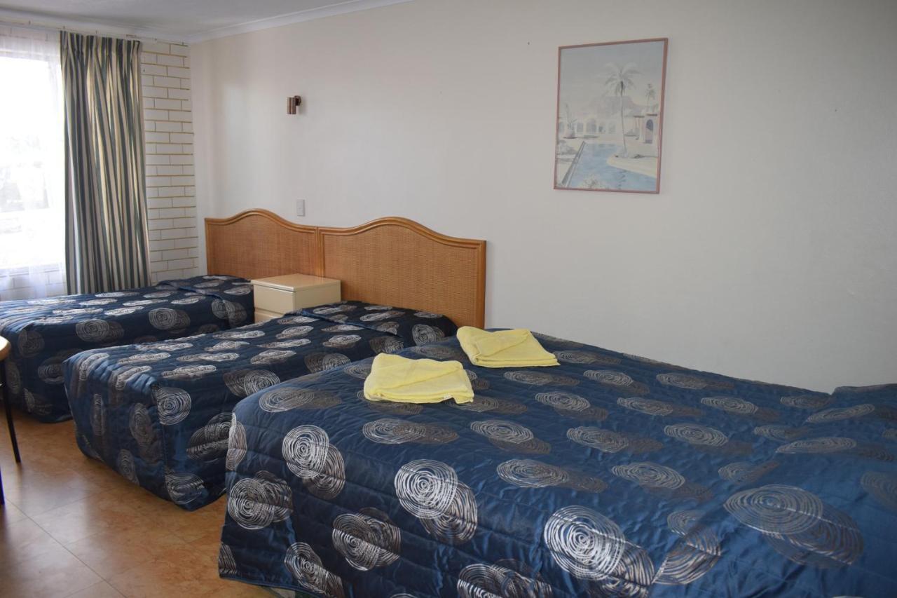 גולד קוסט Queenslander Motel מראה חיצוני תמונה