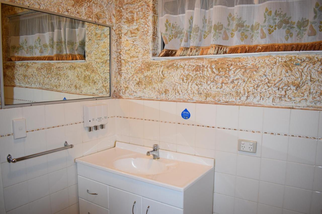 גולד קוסט Queenslander Motel מראה חיצוני תמונה