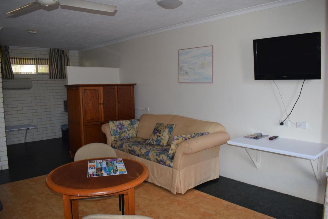 גולד קוסט Queenslander Motel מראה חיצוני תמונה