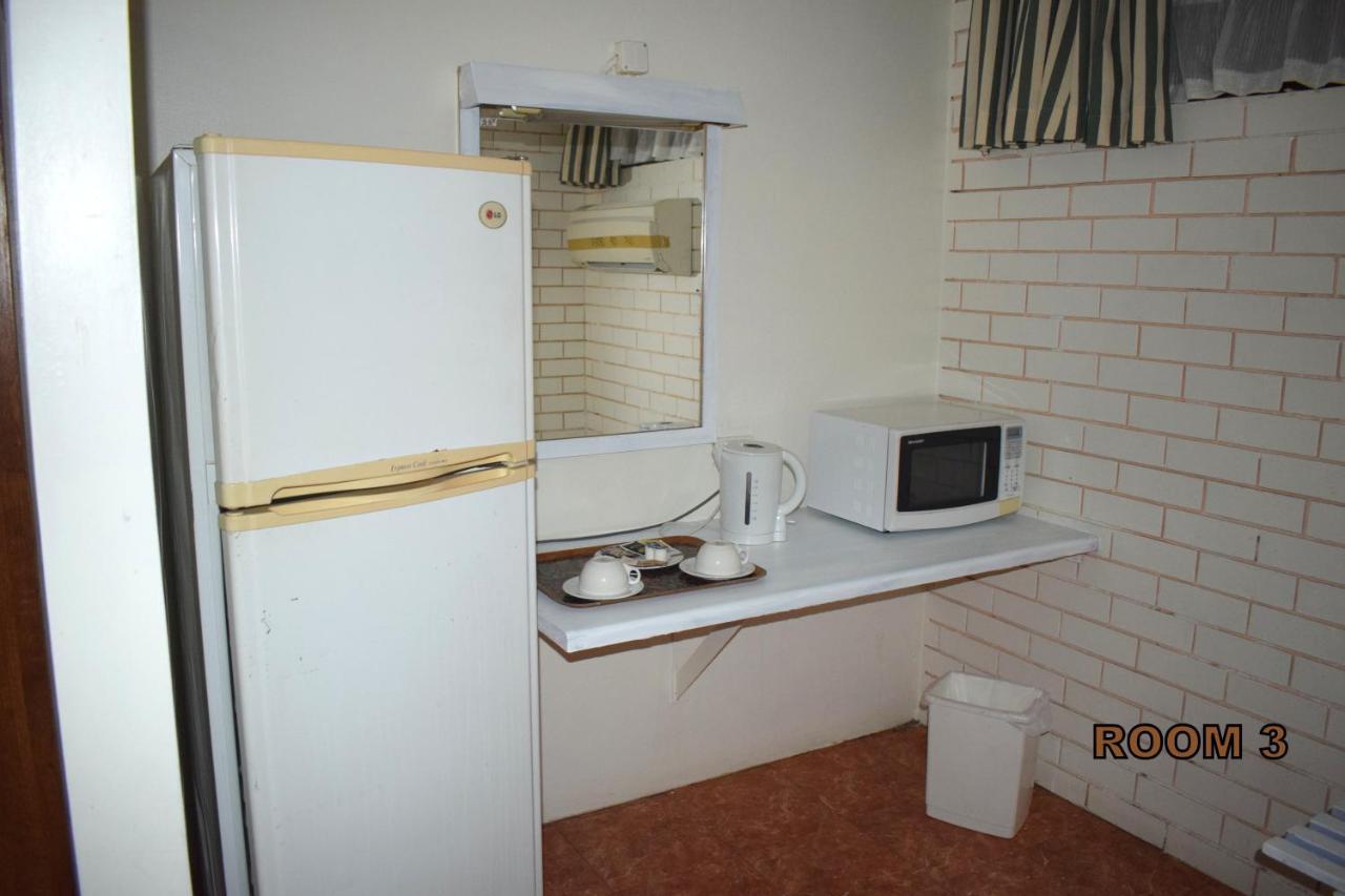 גולד קוסט Queenslander Motel מראה חיצוני תמונה