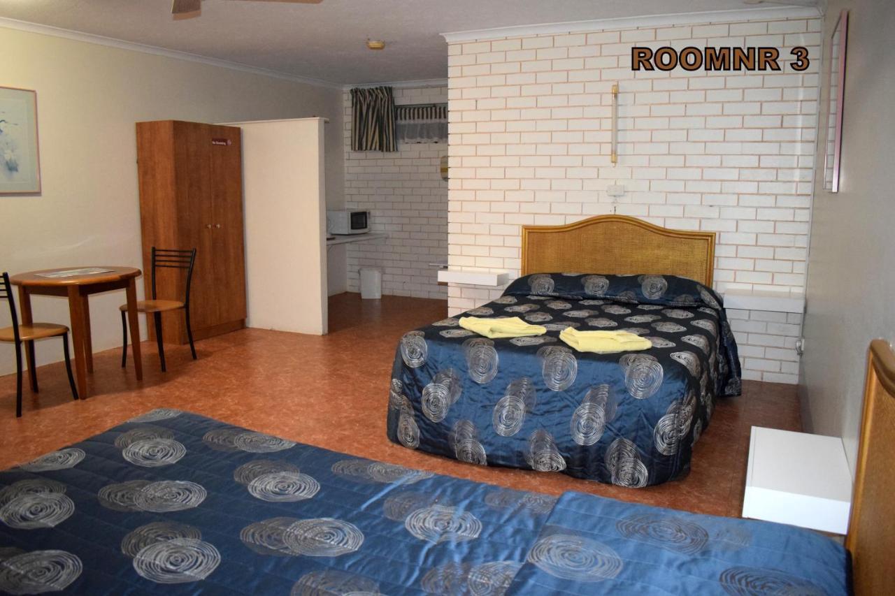 גולד קוסט Queenslander Motel מראה חיצוני תמונה