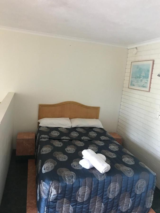 גולד קוסט Queenslander Motel מראה חיצוני תמונה